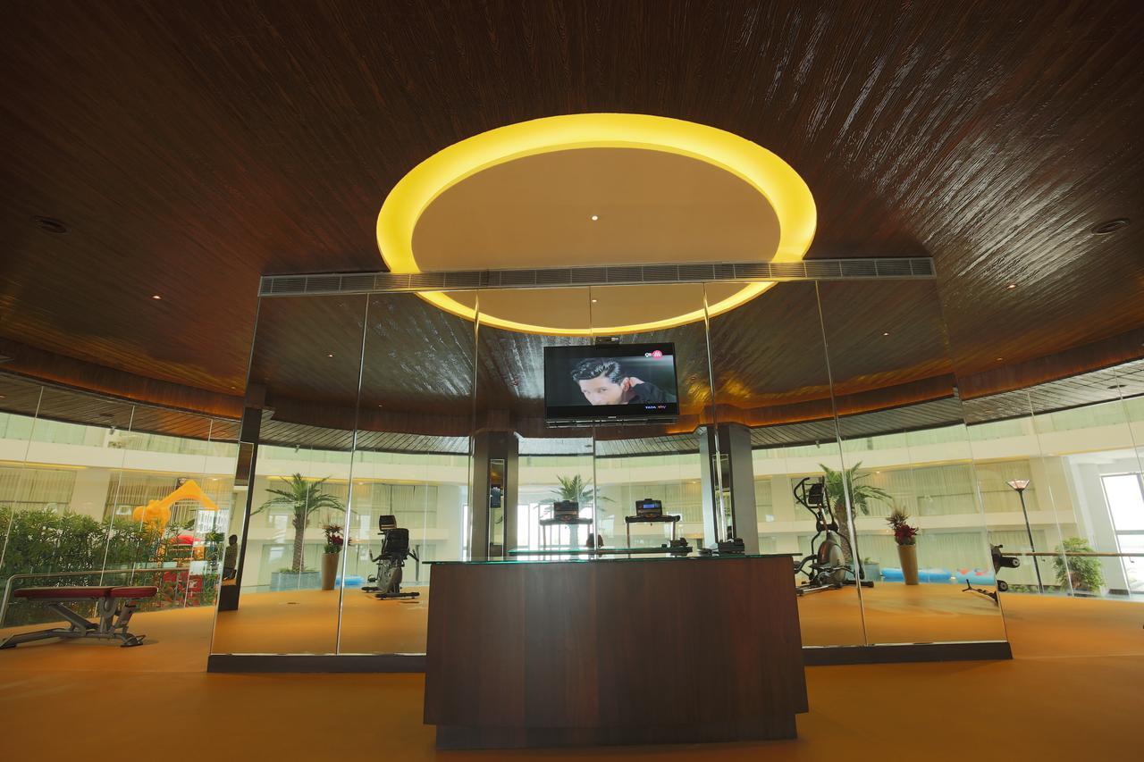 Rajhans Belliza Service Apartment Surat Buitenkant foto